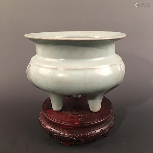 Chinese Hutian Kiln Tripod Censer