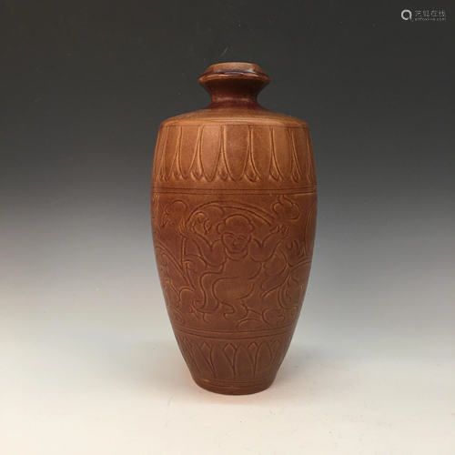 Chinese Jizhou Kiln Vase