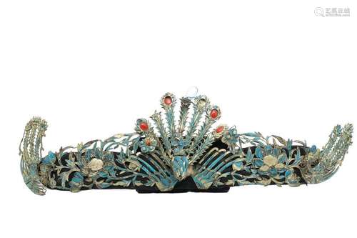 X] TIARA PART IN MARQUETRY OF KINGFISHER FEATHERS,…