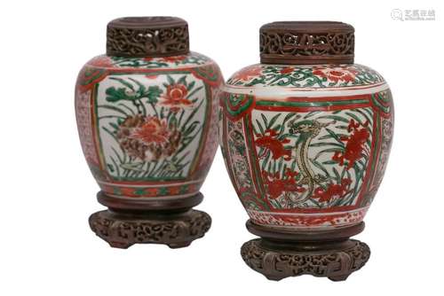 SUITE OF TWO (2) WUCAI PORCELAIN JARS \nChina, Tran…