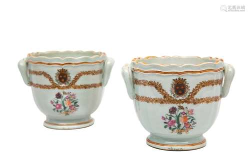 PAIR OF PORCELAIN COOLERS OF THE INDIA COMPANY WIT…