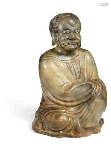 Yang Yuxuan's school: A Chinese carved soapstone figure of a Luohan. 18th century. H. 7.5 cm.