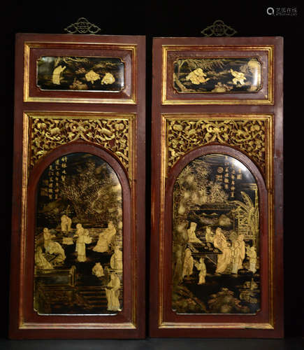 A LACQUER SCREEN CARVED WITH FIGURE