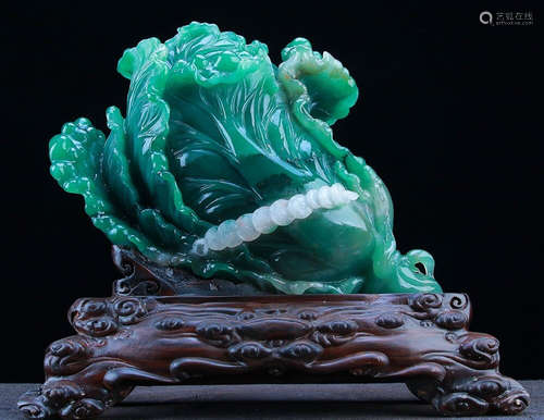 A BRAZIL JADE CARVED BOK CHOY SHAPED ORNAMENT