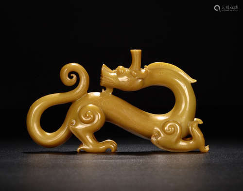 CHINESE CARVED HETIAN JADE ORNAMENT