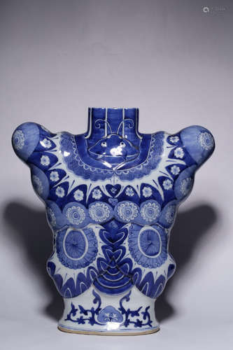 CHINESE BLUE & WHITE VASE