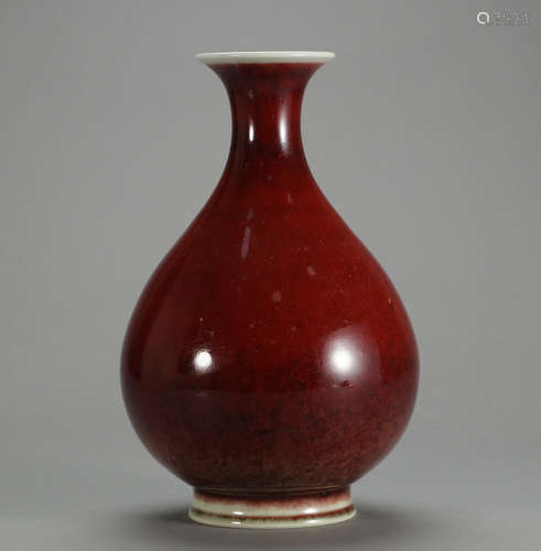 QIANLONG MARK, CHINESE JI-RED GLAZED VASE