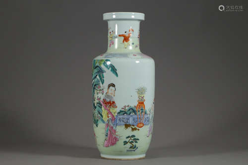 CHINESE FAMILLE ROSE VASE