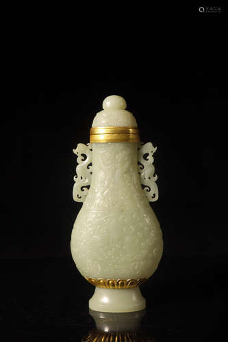 CHINESE CARVED HETIAN JADE VASE W/ COVER