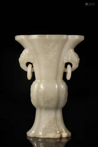 CHINESE CARVED HETIAN JADE VASE