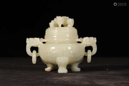 CHINESE CARVED HETIAN JADE TRIPOD CENSER