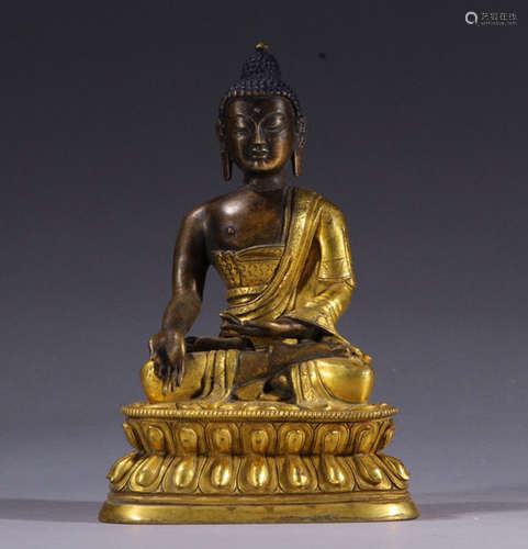 CHINESE GILT BRONZE BUDDHA