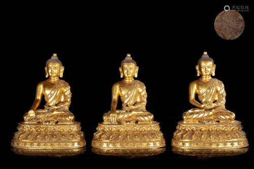 SET OF CHINESE GILT BRONZE BUDDHA