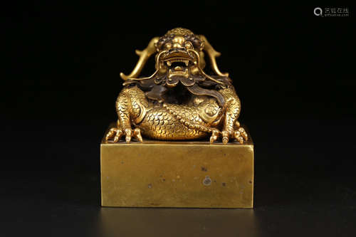 PAIR OF CHIENSE GILT BRONZE SEAL