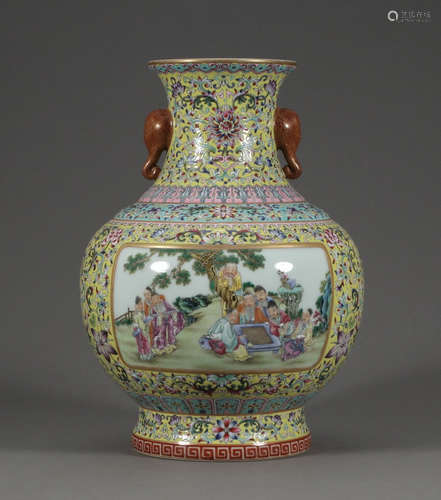 QIANLONG MARK, CHINESE YELLOW GROUND FAMILLE ROSE VASE