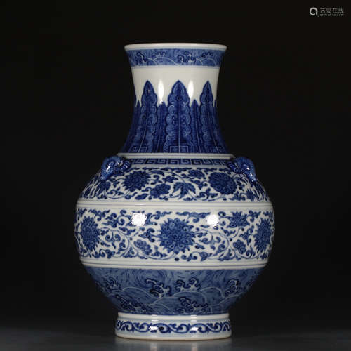 QIANLONG MARK, CHINESE BLUE & WHITE FLOWER VASE