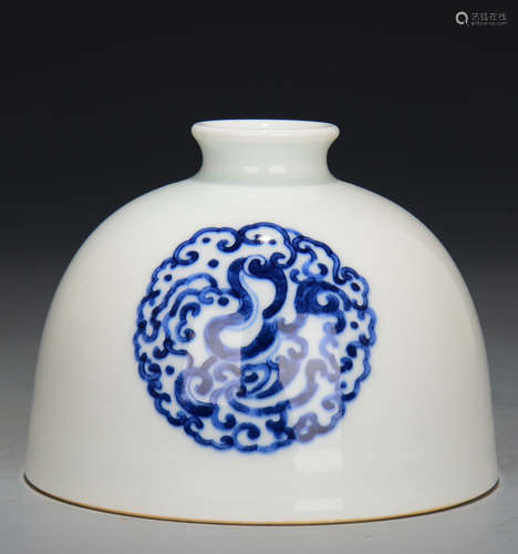 KANGXI MARK, CHINESE BLUE & WHITE DRAGON VASE