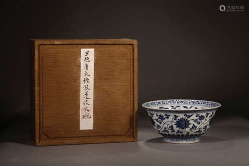 XUANDE MARK, CHINESE BLUE & WHITE FLOWER BOWL