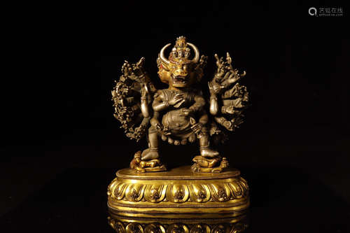 CHINESE GILT BRONZE BUDDHA