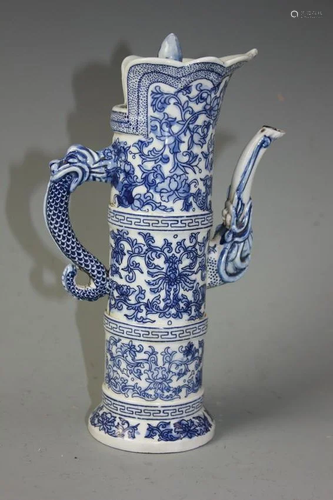 A Blue and White Duomu Ewer