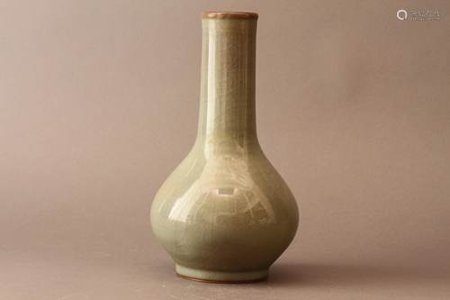 A Chinese Guan-type long neck vase