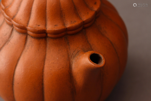 A ZiSha Petal-Lobed teapot