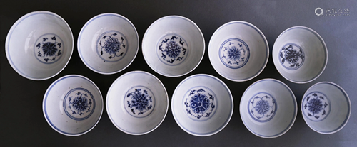 (lot of 10) A group of ten Chinese blue and …