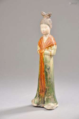 CHINA TANG Period (618 907). Statuette of a courtl…