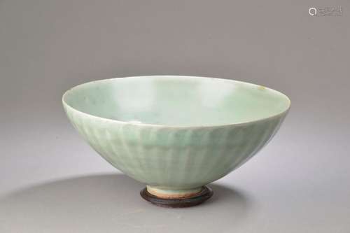 CHINA MING Period (1368 1644). Bowl in green celad…