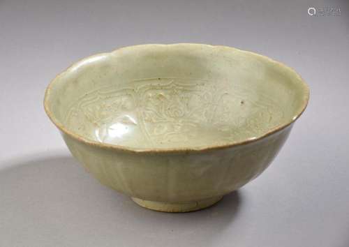 CHINA MING Period (1368 1644). Celadon green ename…