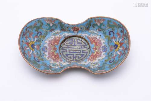 A small Chinese cloisonné enamel stand