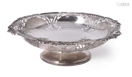 A silver shaped circular pedestal bowl by Walker & Hall