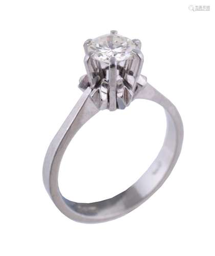 A diamond single stone ring