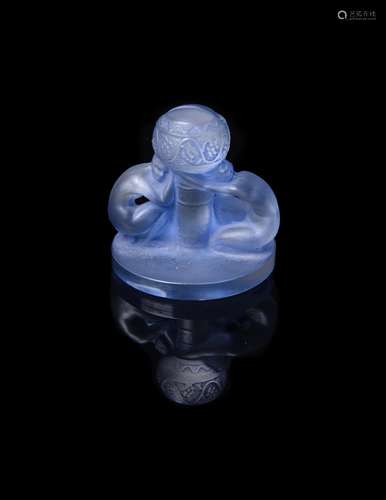 Lalique, René Lalique, Deux Figurines, a blue stained frosted glass menu holder (porte-menu)