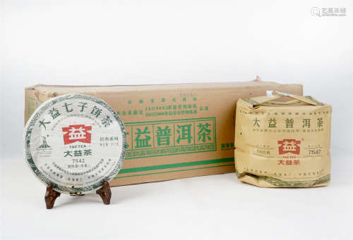 2010年 大益七子饼茶7542（003批 原件）