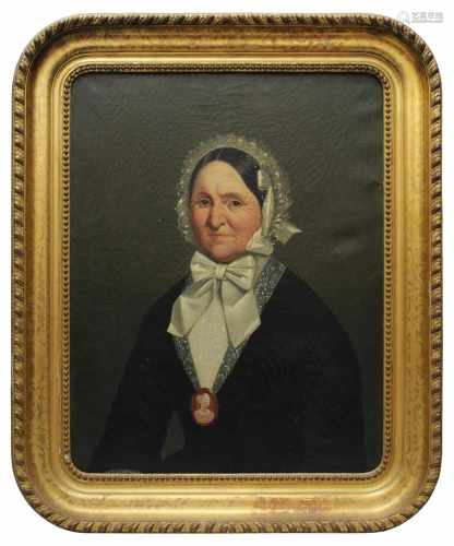 Porträtmaler Mitte 19. Jh., Halbporträt einer älteren Dame mit Spitzenhaube u. Kameenbrosche, Öl auf