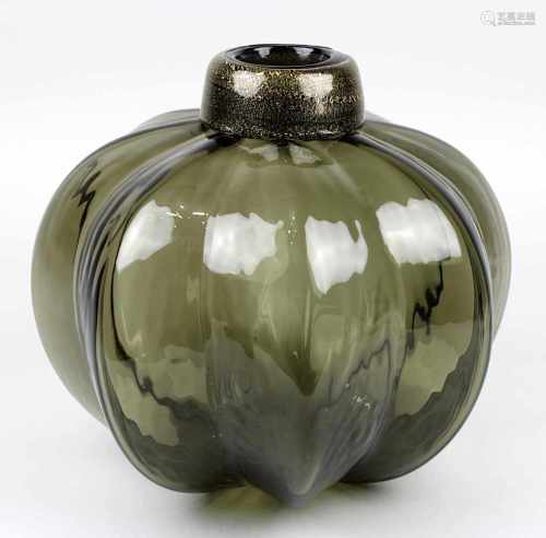 Pauly & C. Murano-Glasvase in Kürbisform, rauchfarbenes Glas in Form geblasen, Mündung mit