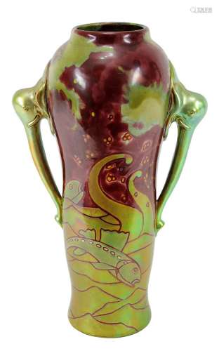 Seltene Zsolnay Jugendstil-Vase, Ungarn, Pecs um 1900-1908, Entwurf wohl Nagy Mihály (Ungarn 1864-