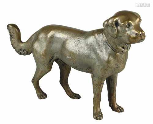 Hundefigur aus Bronze, um 1900, Jagdhund, H 15 cm, L 21,5 cm, ca. 3 kg. 2371-068