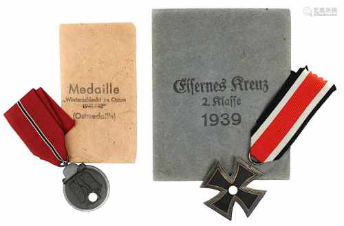 Zwei Orden, Deutsches Reich 1933 - 1945: Eisernes Kreuz 2. Klasse mit Band und originaler