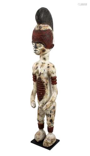 Große weibliche Figur der Igbo, Nigeria, schweres Holz geschnitzt und weiß, schwarz und rot