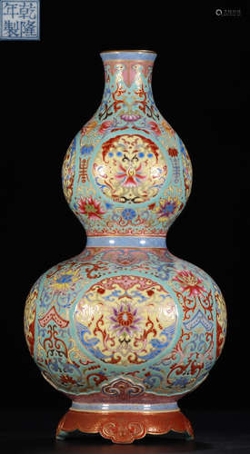 A ENAMELED GLAZE FLORAL PATTERN VASE