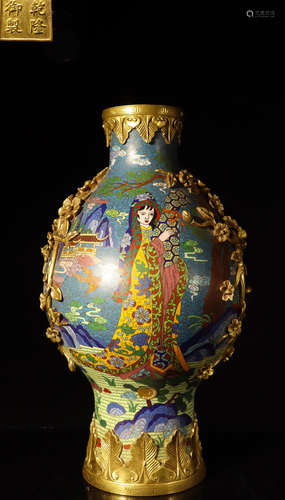 A CLOISONNE VASE WITH FIGURE STORY PATTERN