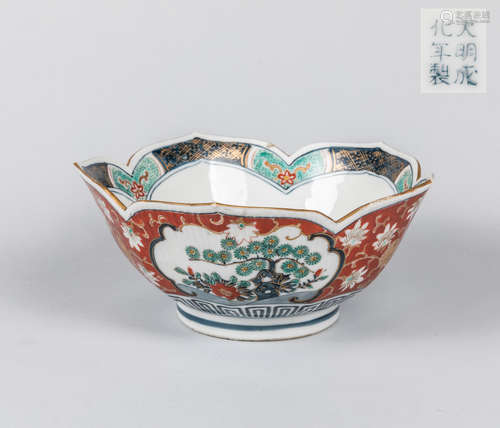 Japanese Old Imari porcelain Bowl Floral Bouquet