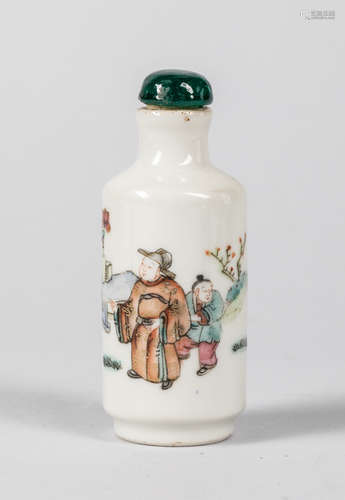 19th Chinese Antique Famille Rose Porcelain Snuff Bottle