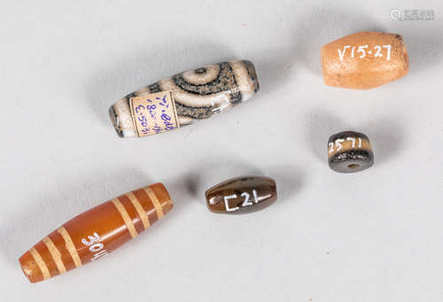 Group Of Tibetan Old Dzi/Agate Beads