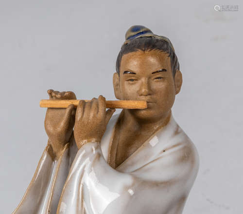 Chinese Export Stoneware Porcelain Figure