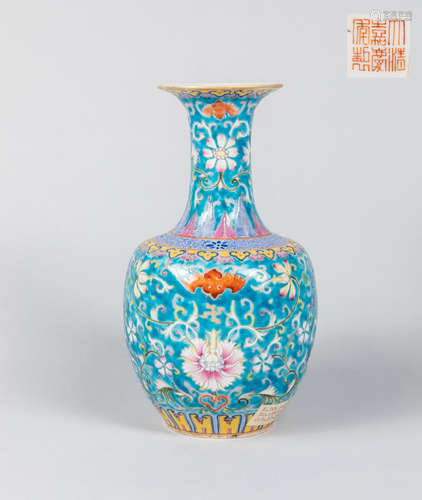 19th Chinese Antique Famille Rose Porcelain Vase