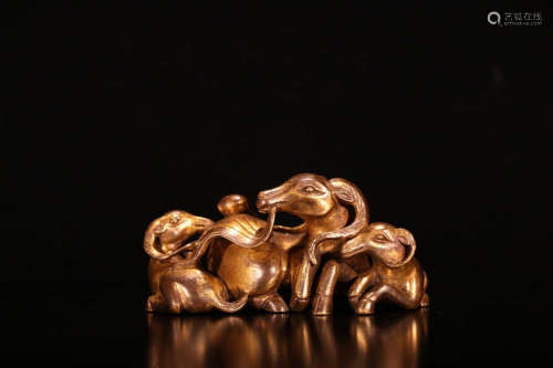 A Chinese Gild Bronze Paper Weight