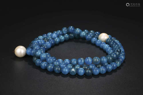 A Chinese Kyanite Beads Hand String